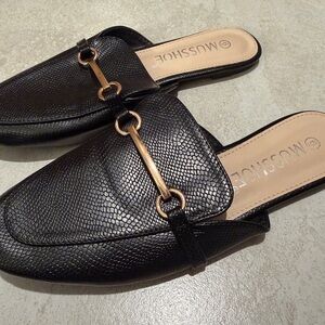 Women's Black Loafers - Musshoe